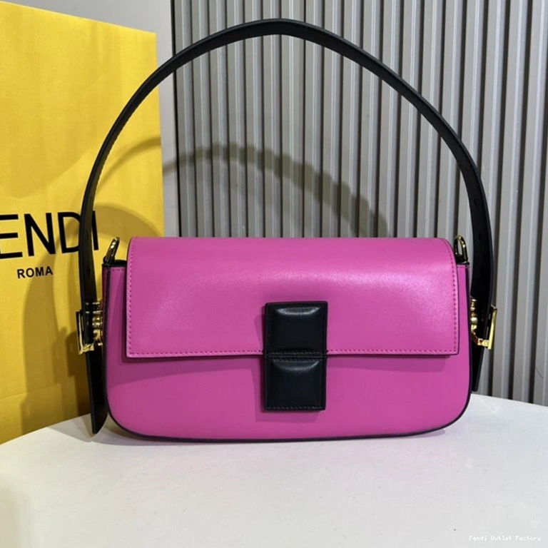 Vintage HOT In Baguette Fendi Medium Rose Bag Leather Nappa Twist 0802